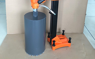 磁力鉆磁性減弱或者無磁性是由什么原因造成的？